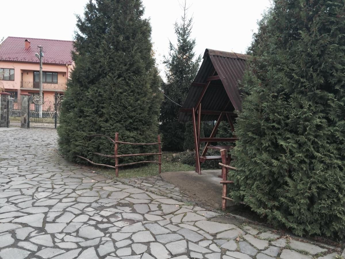 Отель Hotel Zoloti Vorota Лалово-10
